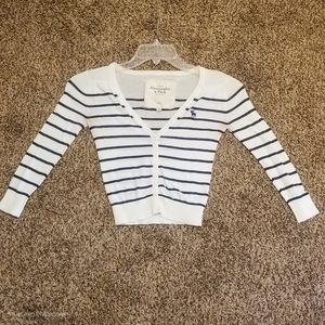Abercrombie and Fitch 3/4 Sleeve Crop Top Sweater